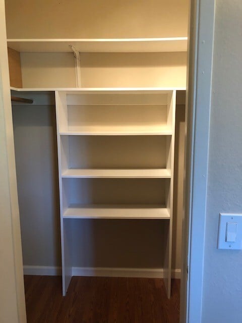 Building Photo - 2 Bedroom 1.5 bath Townhome!