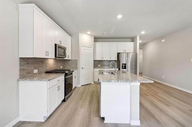 Building Photo - 3404 Eagle Mount Dr