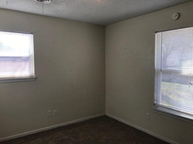 Building Photo - 5234 Burbank Dr