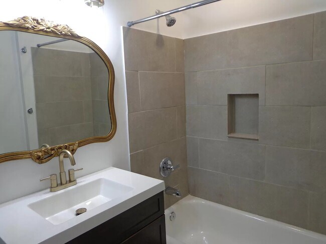 Building Photo - 557 E Whittier St