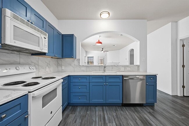 Building Photo - 9206 Brents Elm Dr