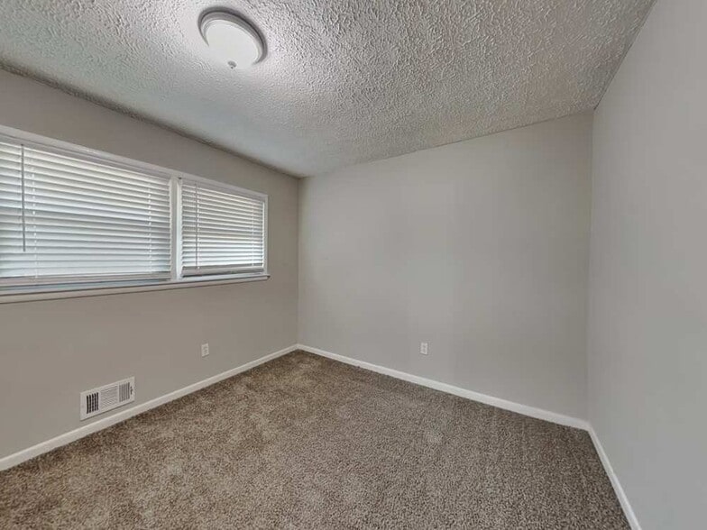 Building Photo - 4172 Renfrew Ct SW