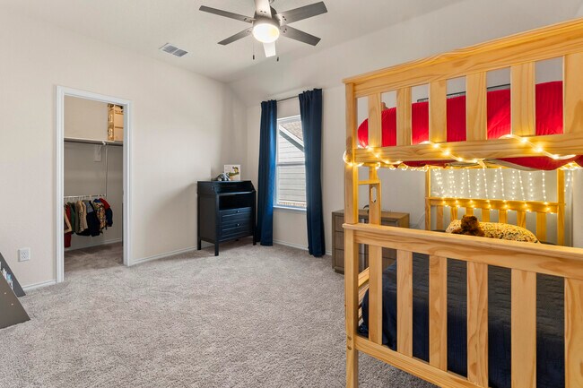 Building Photo - 1711 Dalhart