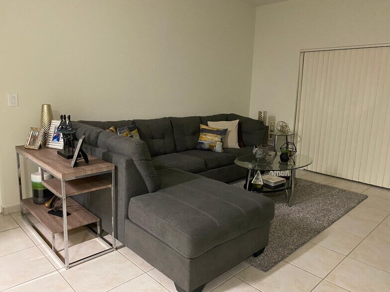 Living - 7350 NW 114th Ave