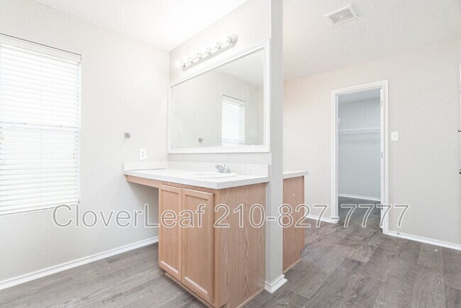 Building Photo - 129 Gatewood Bay