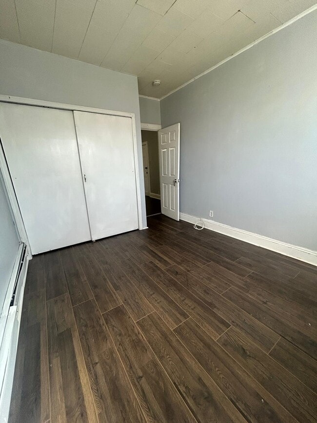 Building Photo - 329 Columbia Ave