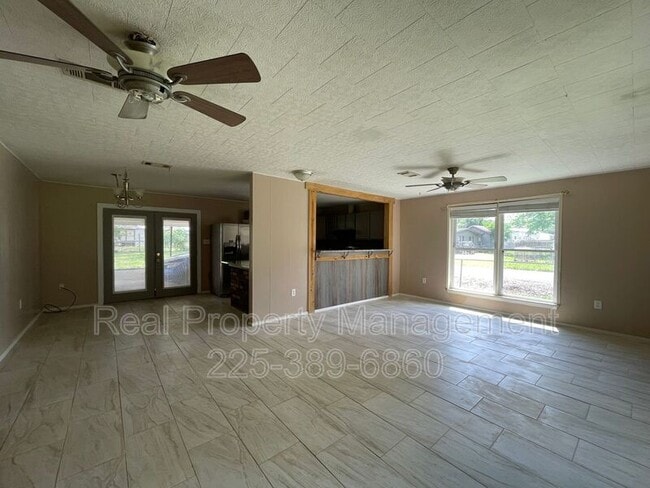 Building Photo - 18322 Eldon St