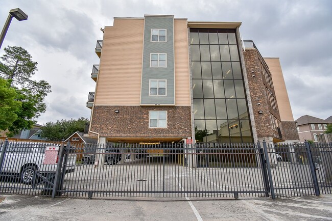 Building Photo - 2802 Morrison St