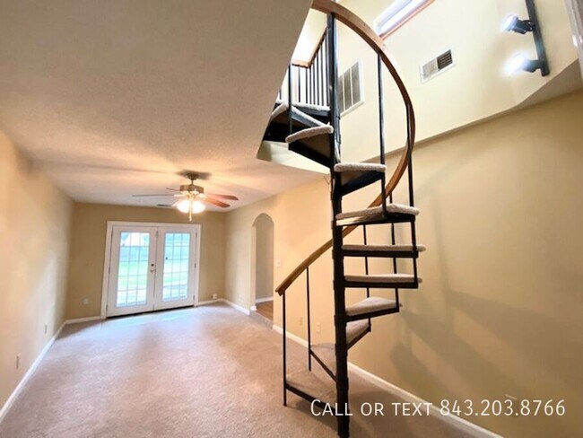 Building Photo - 106 Eaton Way