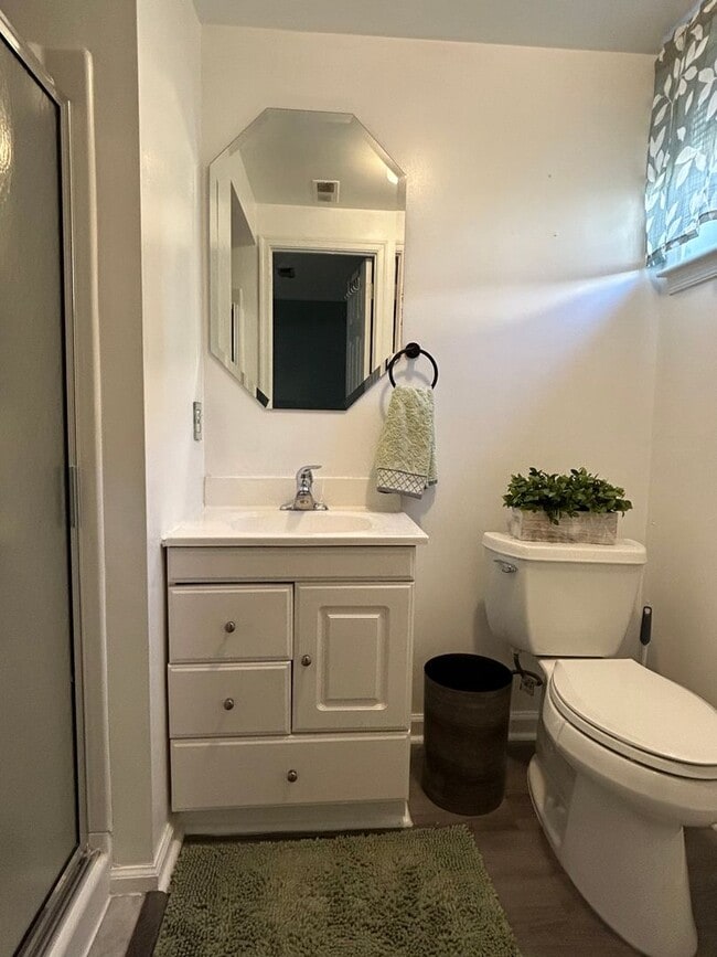 Building Photo - 116 Kane Dr