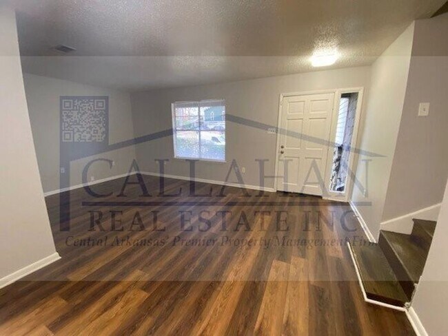 Building Photo - Twin Lakes 3 Bedroom Home