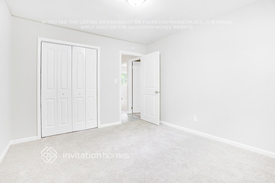 Building Photo - 3558 Pine Needle Dr SW