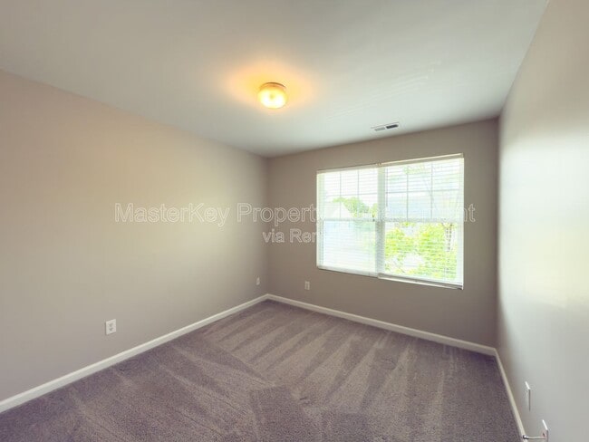 Building Photo - 506 Bayou Ct