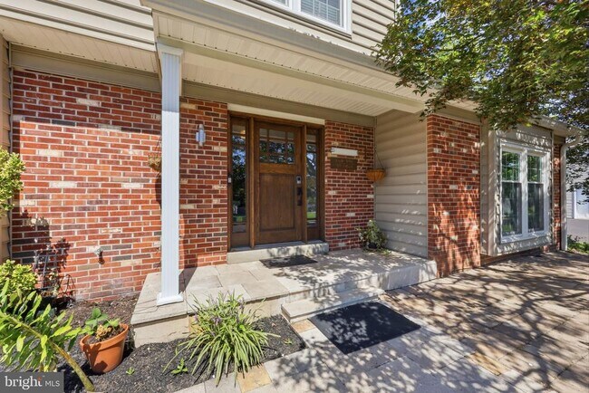 Building Photo - 1272 Knox Dr