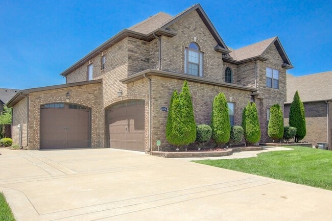 Building Photo - 2616 Browning Way