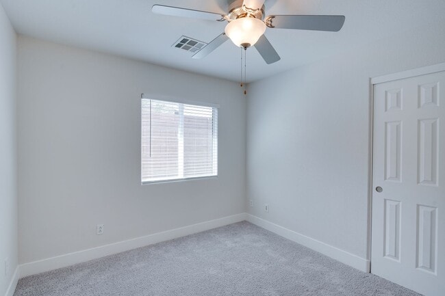 Building Photo - SINGLE STORY 4 BEDROOM IN GATED COMMUNITY