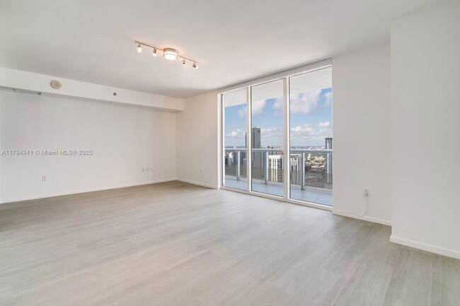 Building Photo - 50 Biscayne Blvd