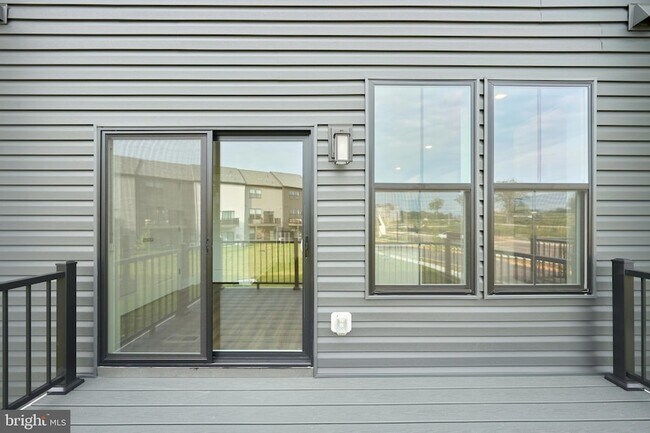 Building Photo - 11323 Hypatia Lp