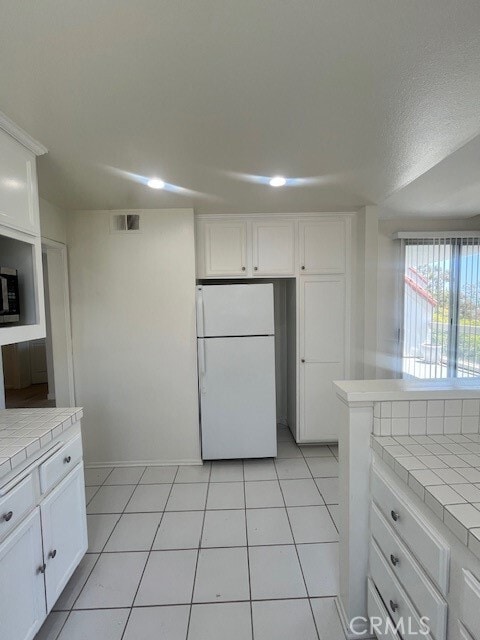 Building Photo - 44 Terra Vista