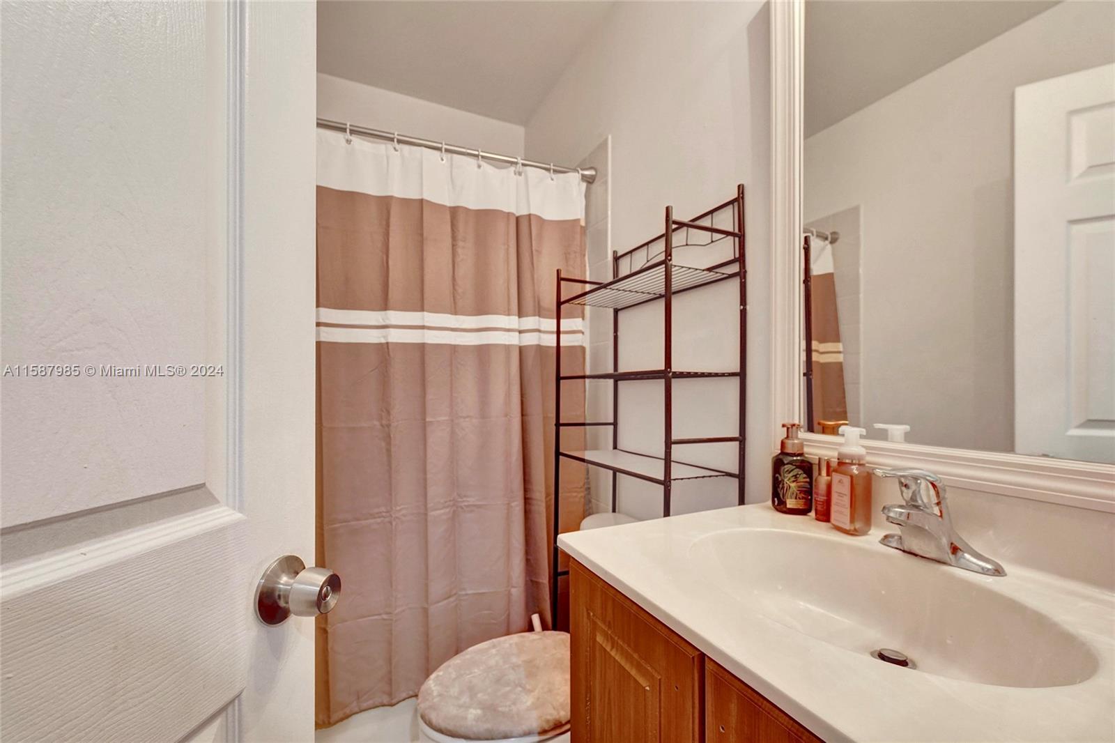 Building Photo - 8271 SW 29th St