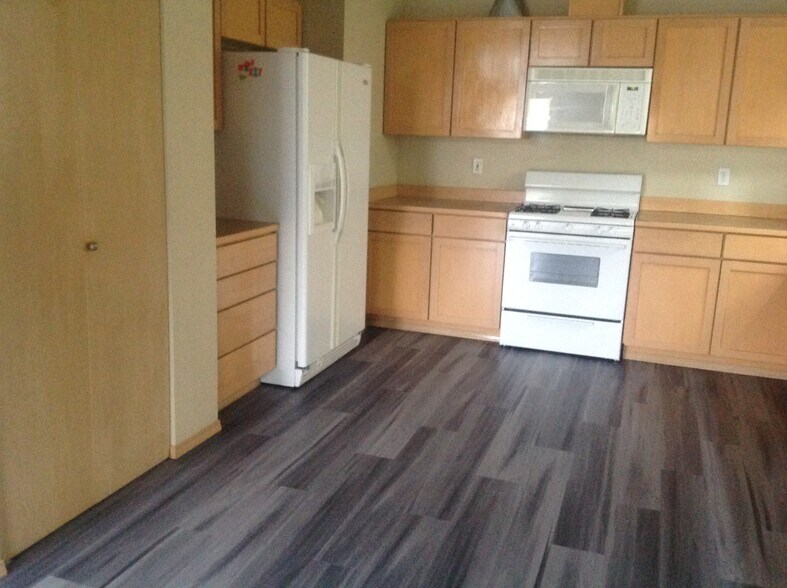 Building Photo - 14362 NE 189th Ct