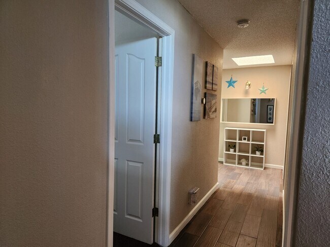 Building Photo - 3029 Tierra Salada Dr