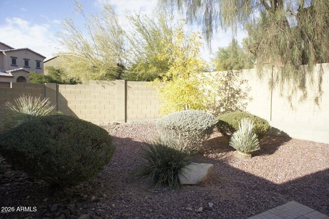 Building Photo - 40925 N Parker Ct