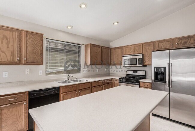 Building Photo - 7019 S 45th Ave