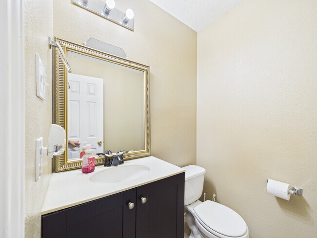 Building Photo - 5930 Cypresswood Green Dr