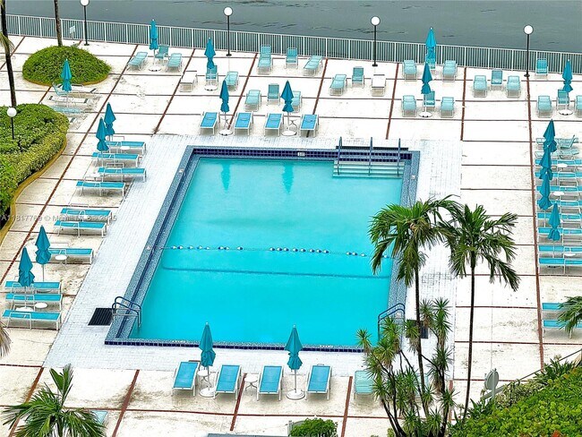 Building Photo - 3800 S Ocean Dr