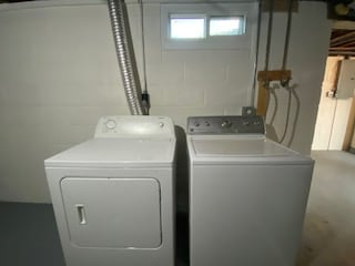 Building Photo - 1030 O'Malley Cir