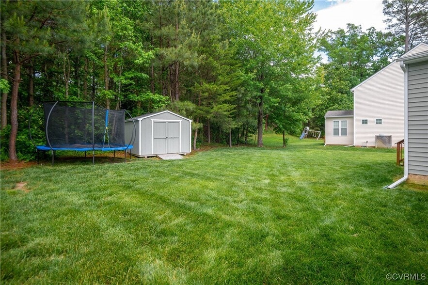 Building Photo - 300 Kilt Dr