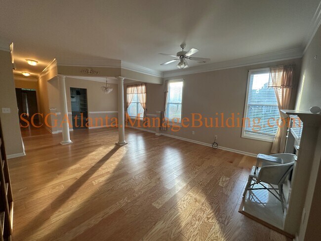 Building Photo - 41 Hillside Dr