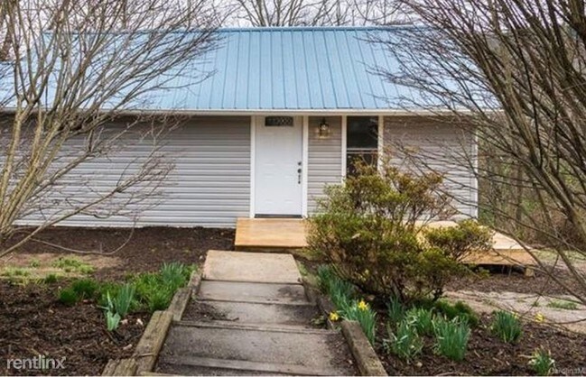Building Photo - 2 br, 1 bath House - 335 Old Toll Cir