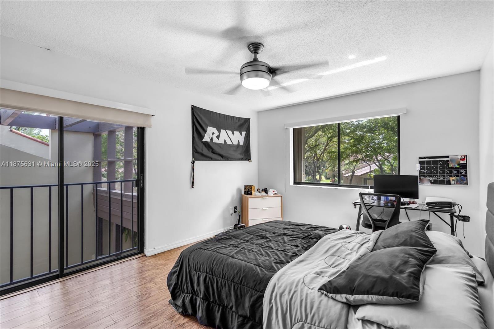 Building Photo - 9931 Costa del Sol Blvd