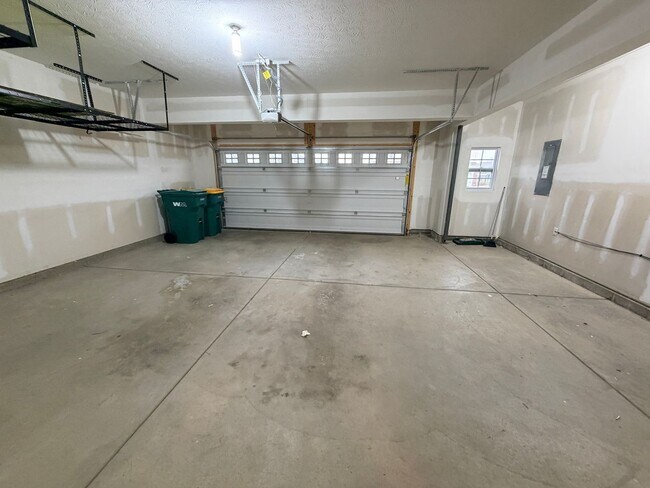 Building Photo - 4195 Risen Star Way