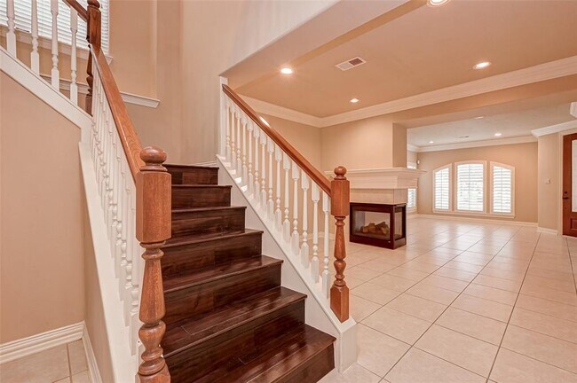 Building Photo - 14426 Summerleaf Ln