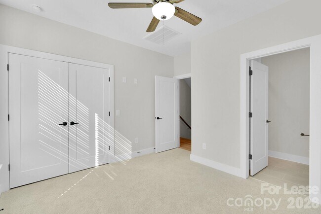 Building Photo - 113 Verbena St