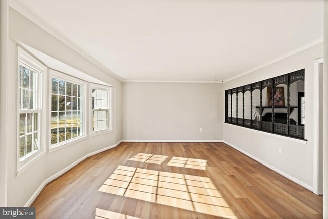Building Photo - 9356 Birchwood Ct