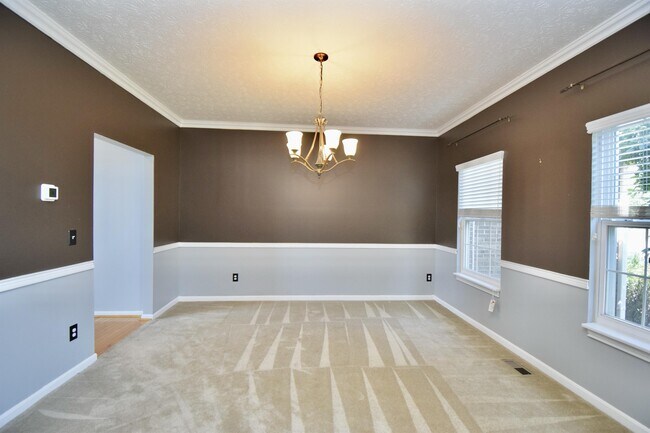 Building Photo - 5167 Elm Leaf Trail