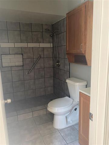 Building Photo - 2502 Limestone Dr