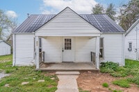 Building Photo - 201 Eastview Dr