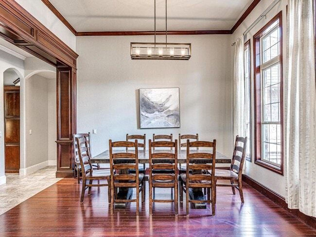 Building Photo - Elegant 3-Bedroom Home in Thornbrooke Village – All Bills Paid