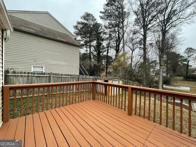 Building Photo - 1001 Traymore Dr