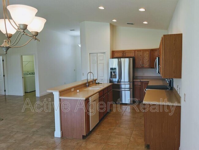 Building Photo - 1882 W Angelica Loop