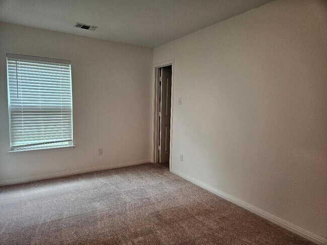 Building Photo - 18216 Speculator Ln