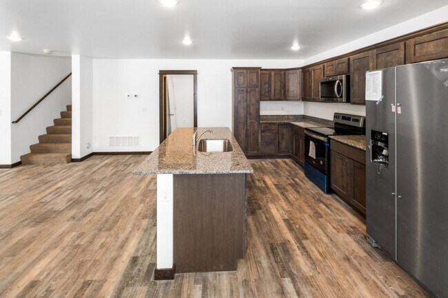 Building Photo - Brand-new townhouse in Belgrade