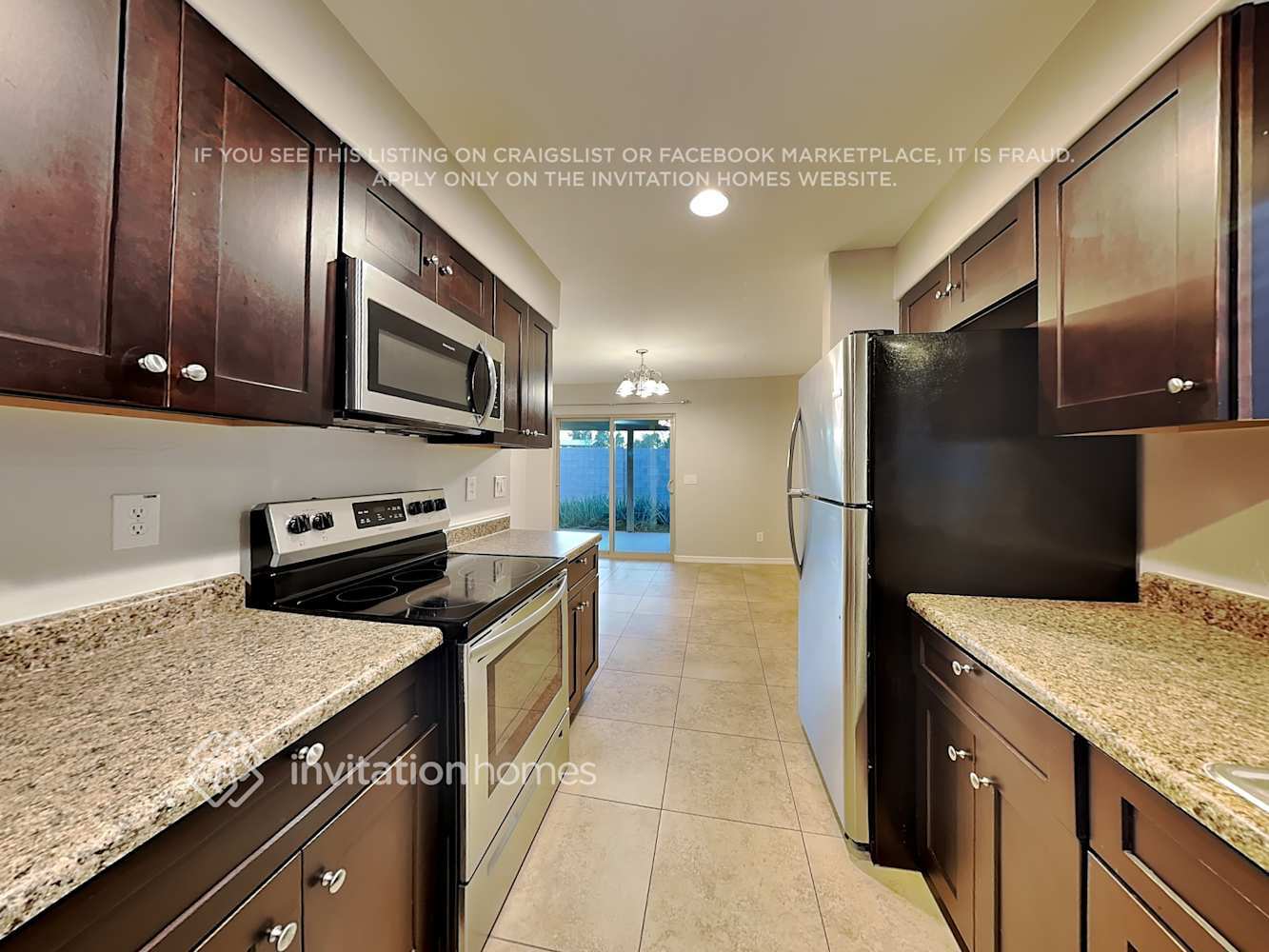 Building Photo - 8122 S 2nd Dr