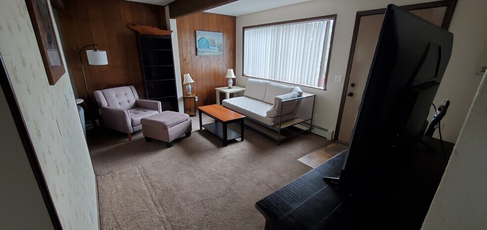 Building Photo - 1524 Mission Rd