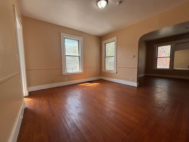 Building Photo - 37-39 Hotchkiss St